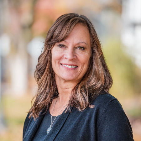 Headshot of Vykky Aurland - Capital Rivers Commercial's Real Estate Property Administrator in our Redding, CA office.