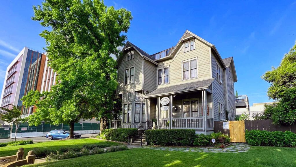 selling a commercial building in Redding, CA