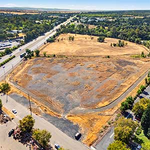 Commercial real estate site selection for land