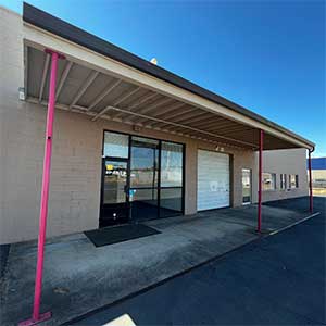 Small-bay industrial building in Redding, CA