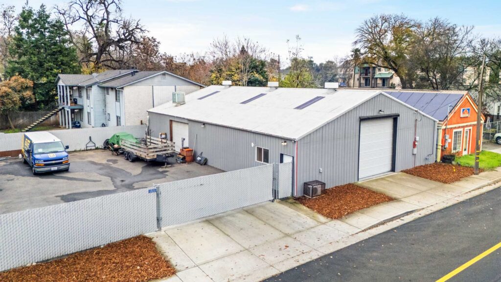 Warehouse with secured yard in Chico, CA