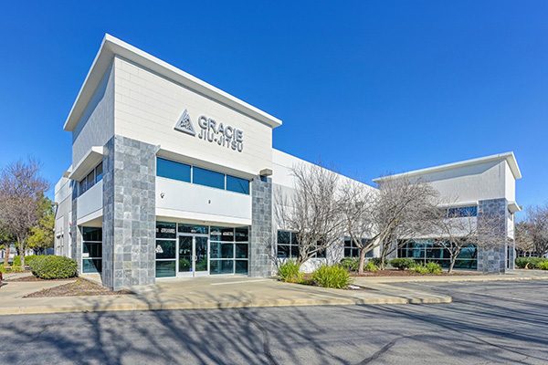 Photo of Two-tenant single-story flex/office building located in Elk Grove, CA.